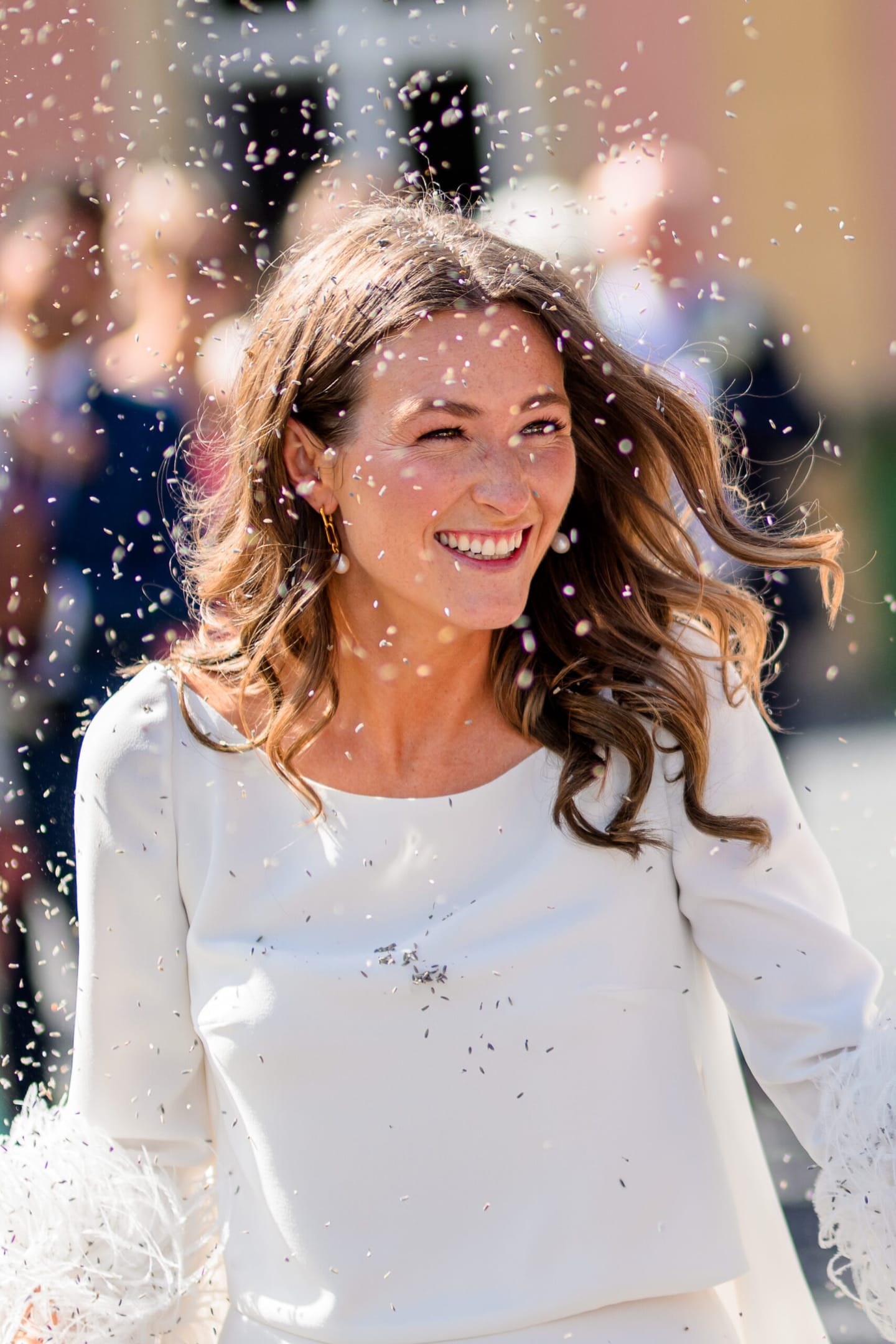 Mariée à la sortie de la cérémonie